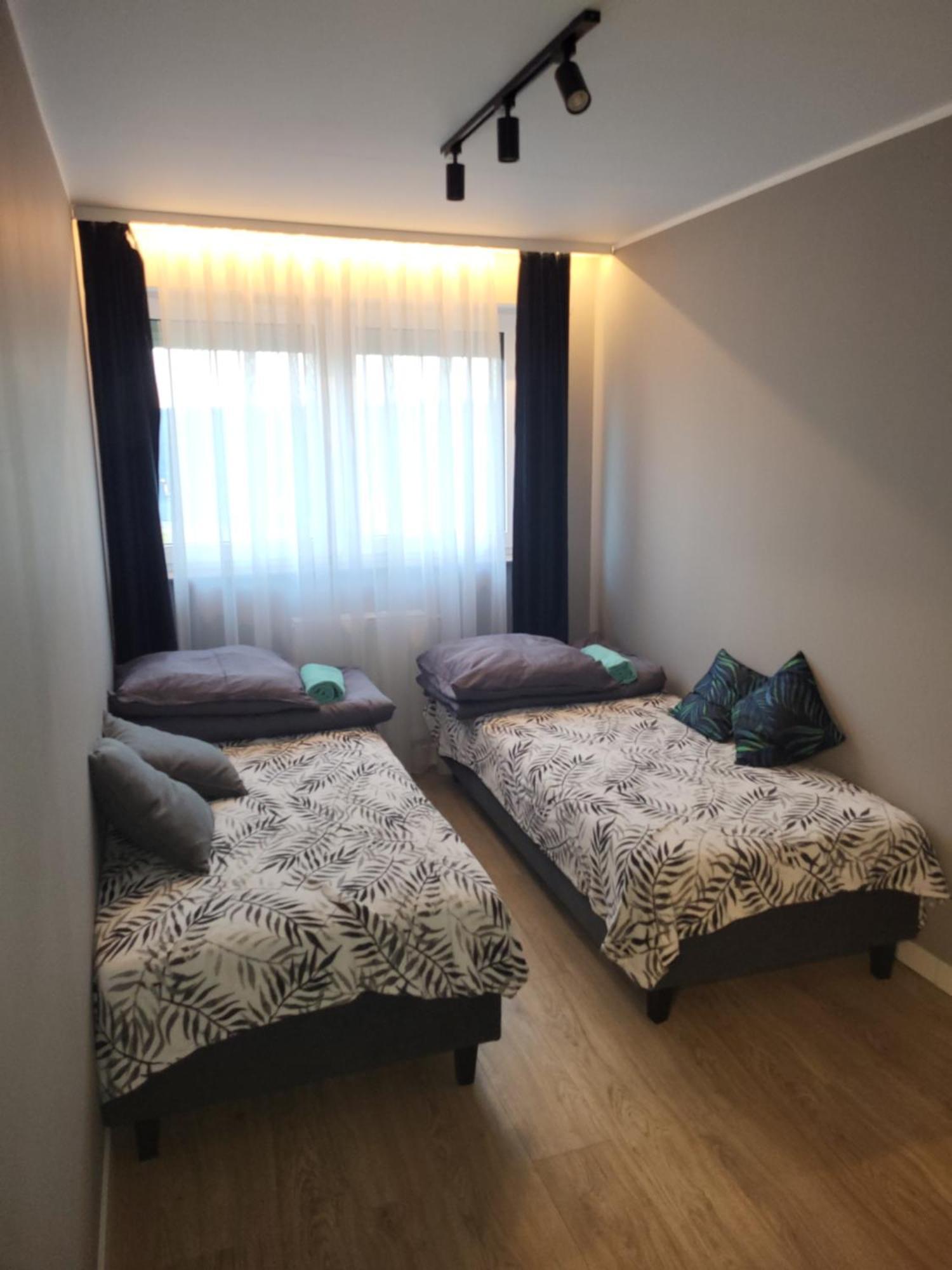 גליביצ'ה Komfortowy Apartament Dla 7 Osob Ch Arena, Prywatny Parking מראה חיצוני תמונה